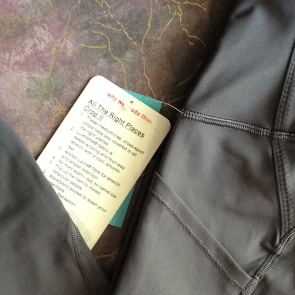 Lululemon All the Right Places CROP II DKCA 10